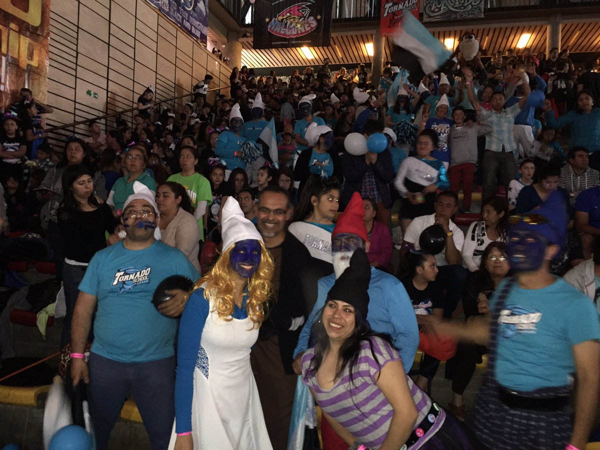 xvegac's tweet photo. #lospitufos con todo apoyando a #tornado #carolinallona en el #campeonatofilms #cschile #shimkowe https://t.co/J7k79SJPcl