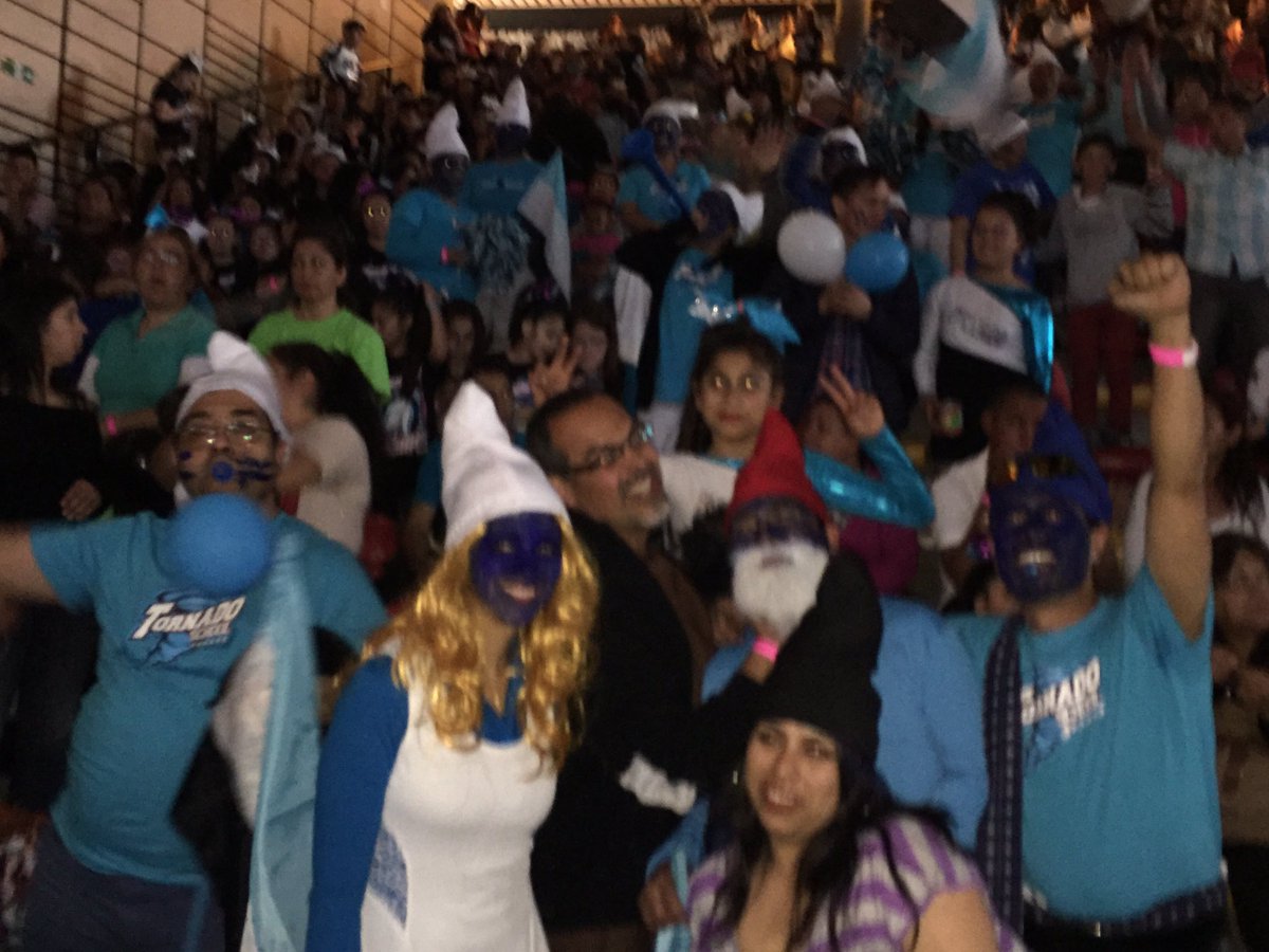 xvegac's tweet photo. #lospitufos con todo apoyando a #tornado #carolinallona en el #campeonatofilms #cschile #shimkowe https://t.co/J7k79SJPcl