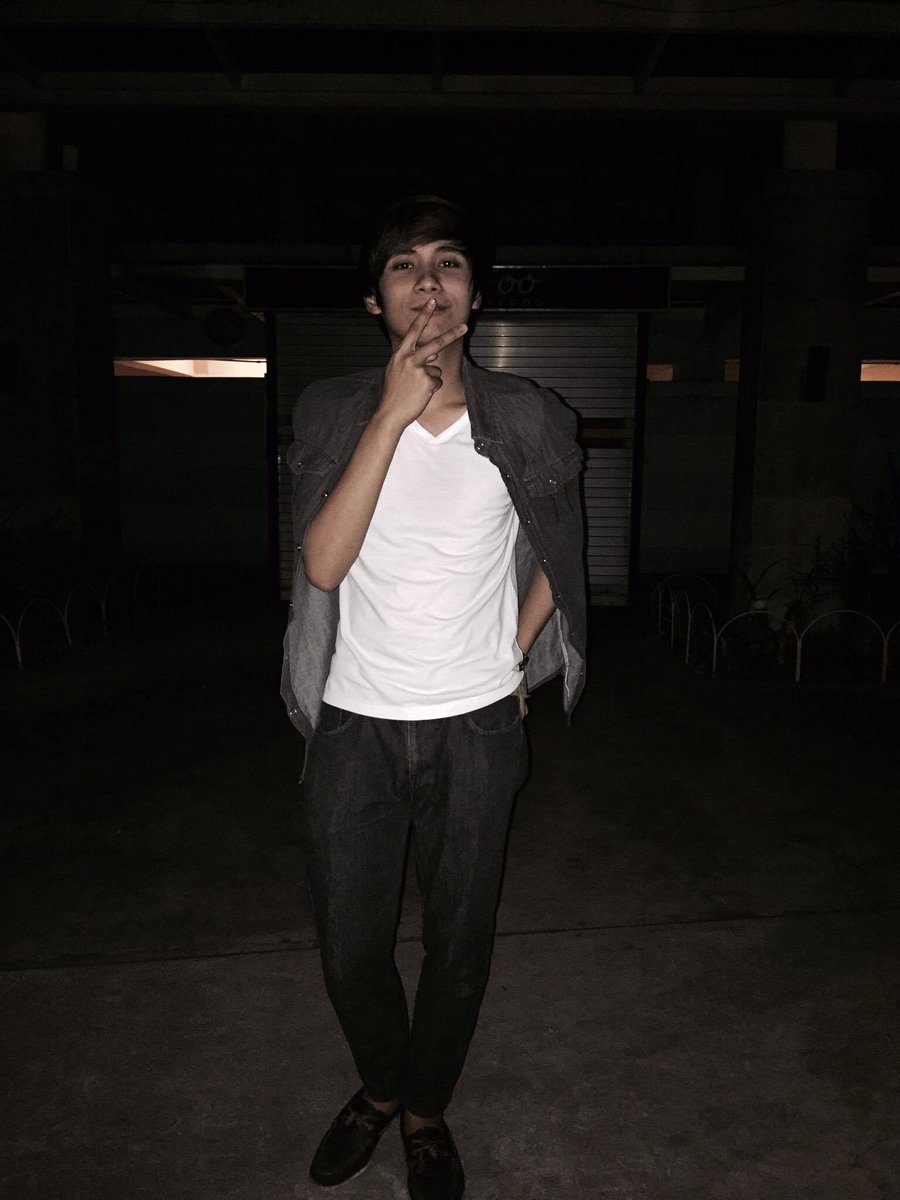Jerainecruz's tweet photo. #COTNIGHT :) https://t.co/Nn47X3eXCk