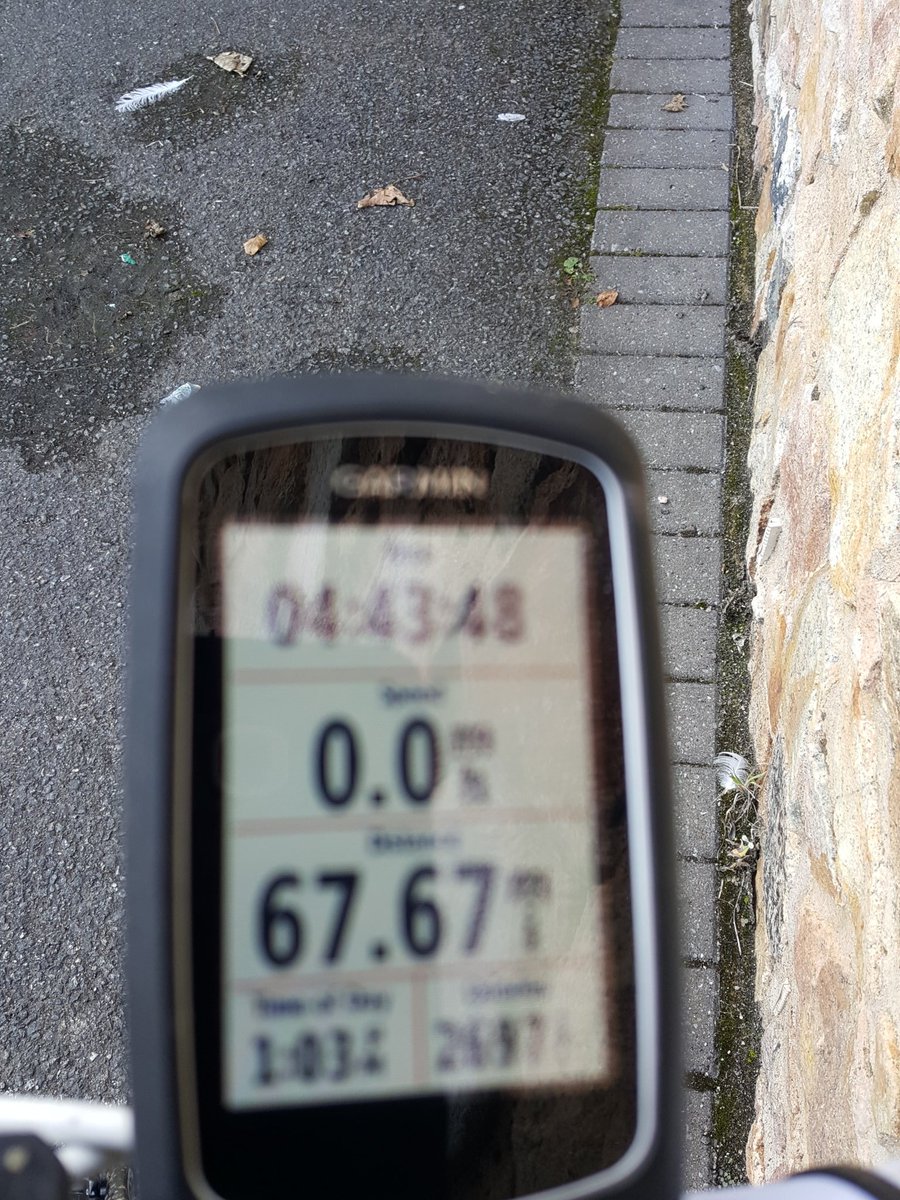 DumnoniChief's tweet photo. @ExChiefsCycling @Glennhc80 @Witchnut @mrsseaside 2nd feed stop. #magnificantsnives #bodyaching https://t.co/qRxb4qAEru