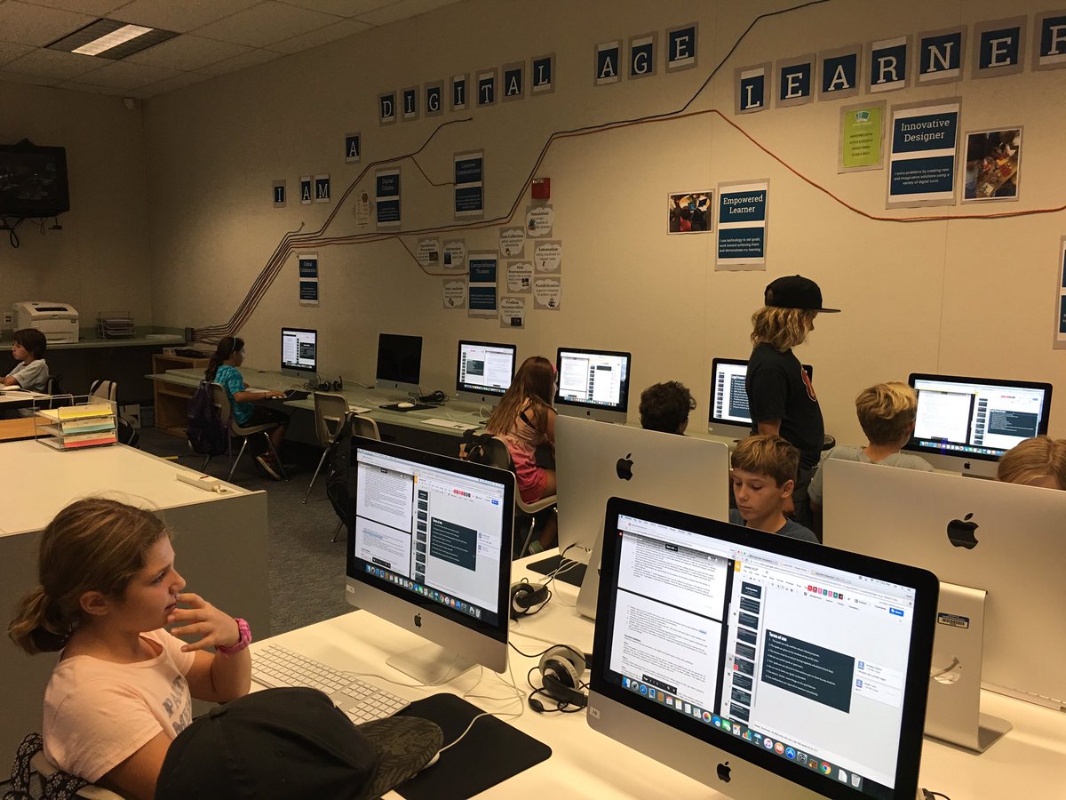 debheyer's tweet photo. Ss collaboratively being critical thinkers abstracting key elements of AUP for Google slides @CardiffSchools #edtech #computationalthinking https://t.co/DMpRJM9c3n