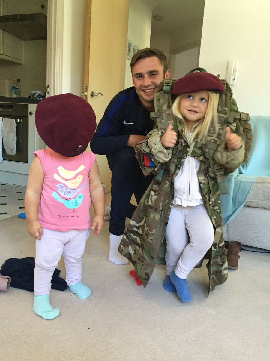 BellaFalconee's tweet photo. @jettafalcone your children are pretty crazy. #strikeaposeG #paraforlife #showtime #ryry https://t.co/vKoz5x4kWM