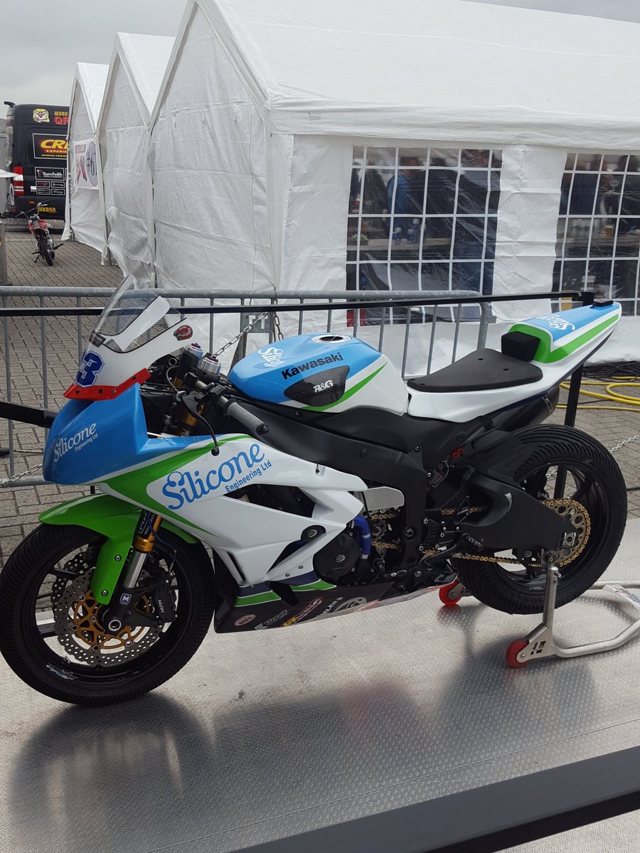 deanharrisonTT's tweet photo. P26 to p14 not a bad day. #timeforafewbeers https://t.co/zxWsmKp4Mb