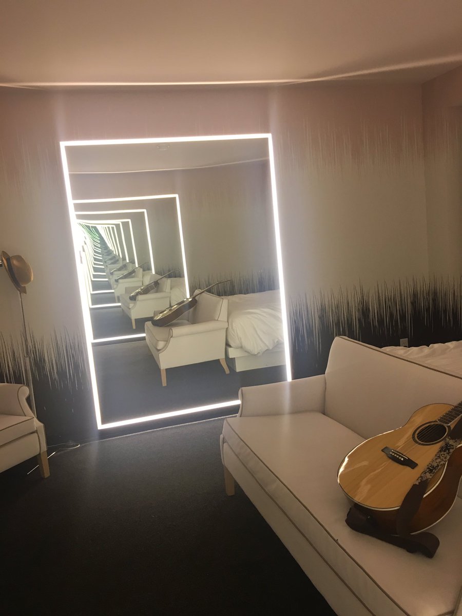 mattgray42's tweet photo. First stop...Las Vegas...then California to shoot footage for my new video!!! 
Matthew David Gray music on iTunes &amp; Spotify
#TangledInLove https://t.co/iVMwPfBaBQ