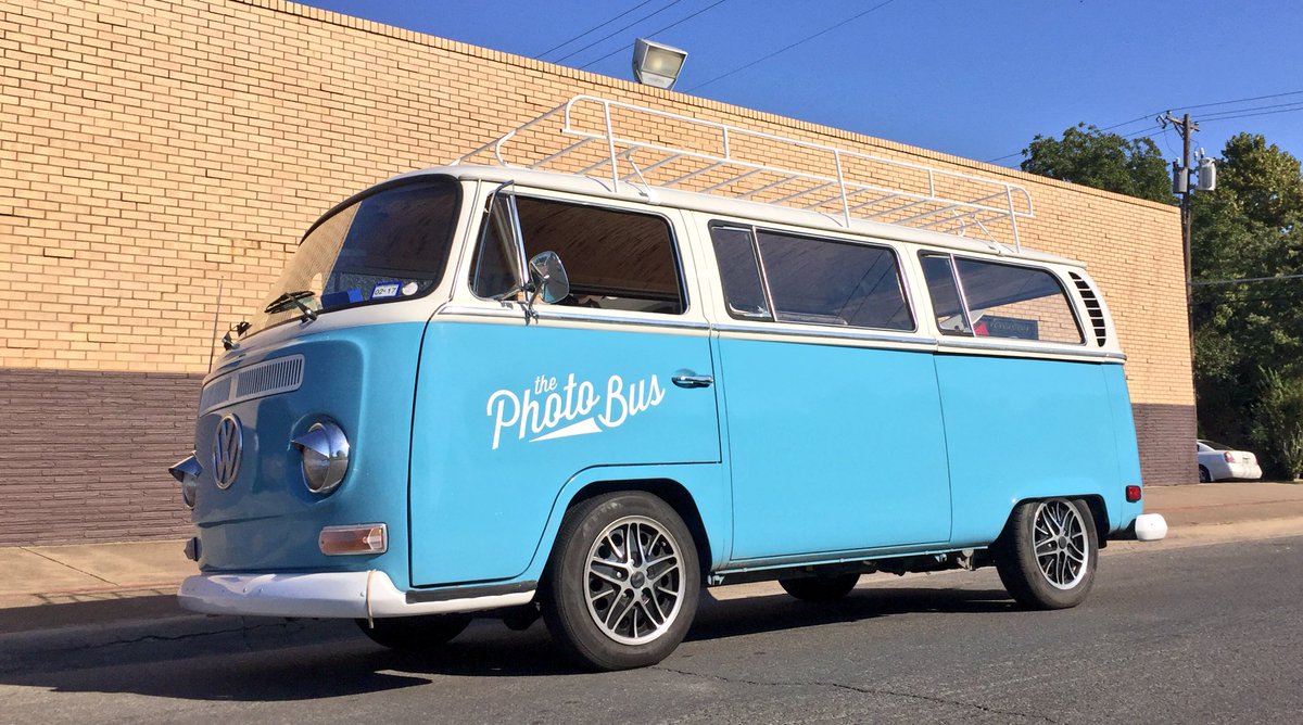 JonathanReviews's tweet photo. Driving the @ThePhotoBusDFW around #Dallas this morning! So cool! #ThePhotoBusDFW #BestPhotoBoothEver cc @ThePhotoBusKC https://t.co/44yD8AScpO