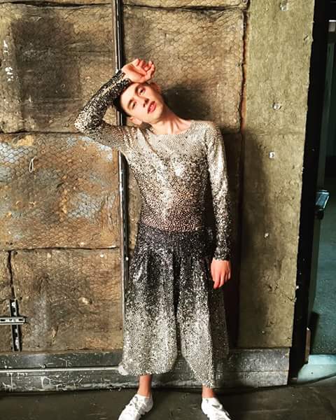 aylinlemus99's tweet photo. Olly 😍😍😍😍👍✌🎧 https://t.co/E3R438hAYs