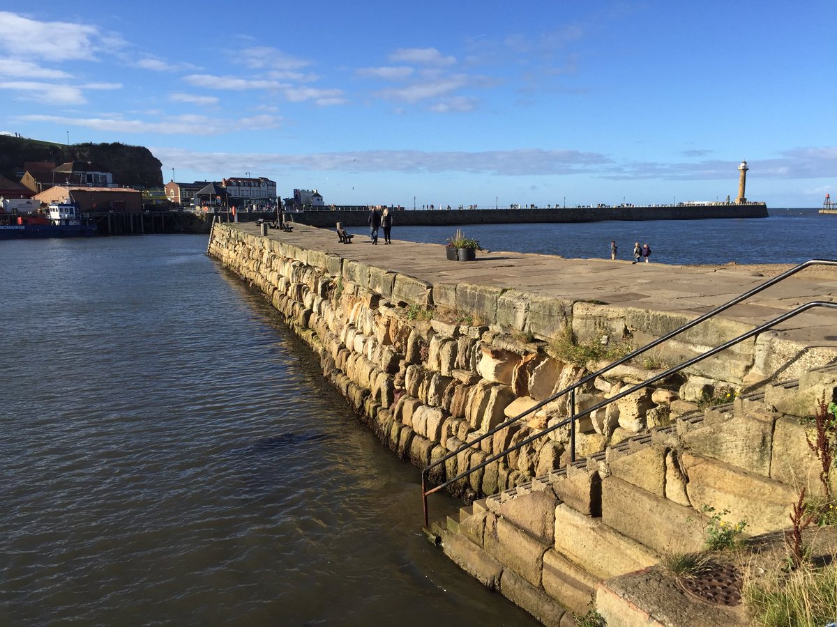 LevittHagg's tweet photo. #NowVisiting Whitby. Love this old stone pier......and the fact that the health and safety police haven't fixed railings to it 😀 https://t.co/ObrXaYCBoo