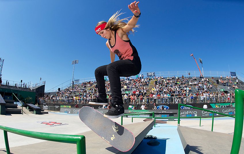 TheLaVox's tweet photo. Para @RyanScheckler @LeticiaBufoni @prod84, 'Skating es vivir' - https://t.co/Lt6raJZFz3 - #StreetLeague, #SLSonFOX #SLSWorldTour https://t.co/0sNliwjApU