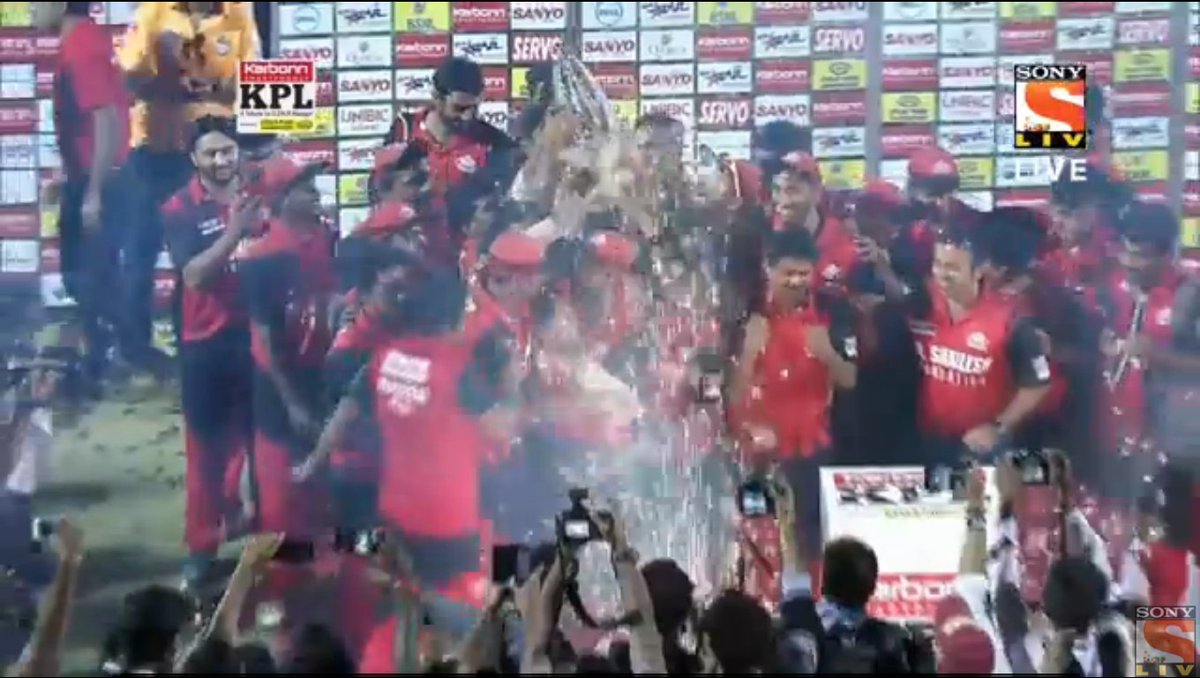 kalamani22's tweet photo. Congratulations to @BTuskers for winning #KPLT20 #KPL 2016!!! @KPLKSCA @TheOfficialKPL https://t.co/Dl0A5bIkT1