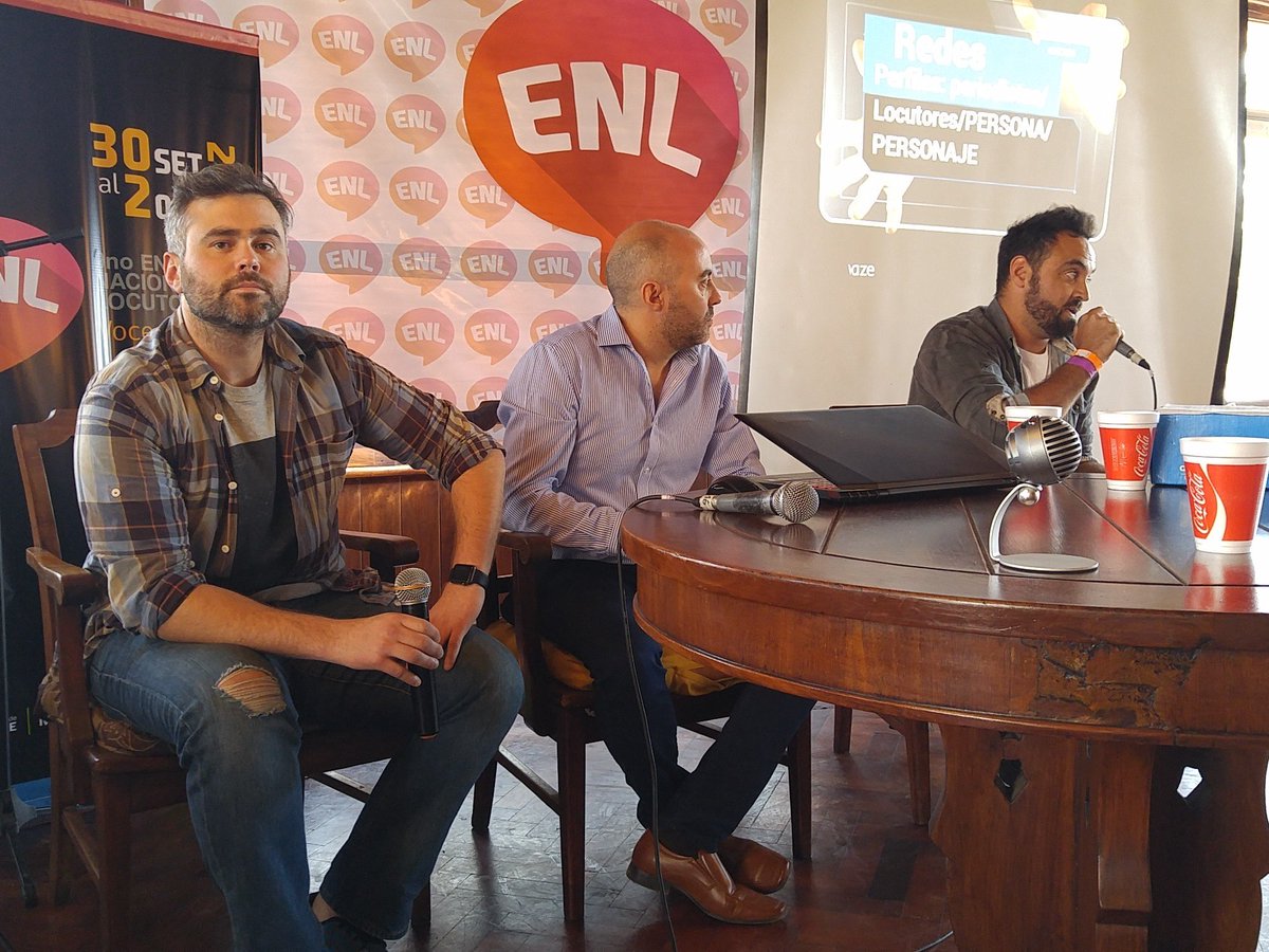 XimeParodi's tweet photo. Comienza la Conferencia-taller: Locutores y periodistas en las redes con @javirosemberg, @FlavioLorenzo y @mmcardarelli en el #ENL2016 https://t.co/u4P0CW9Bdw