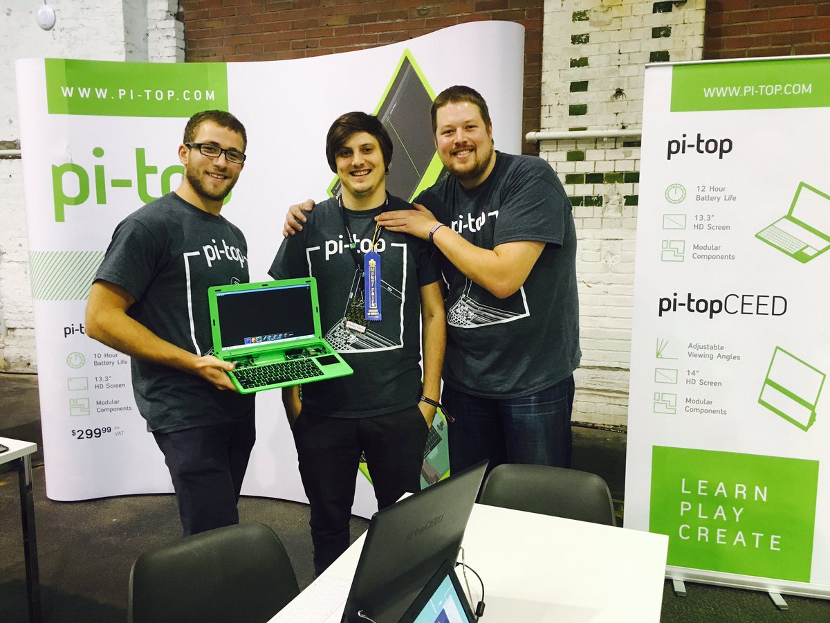 GetPiTop's tweet image. Vielen Dank @MakerFaireBER für den Maker of Merit award!😄 Hatten viel Spass an der #mfb16