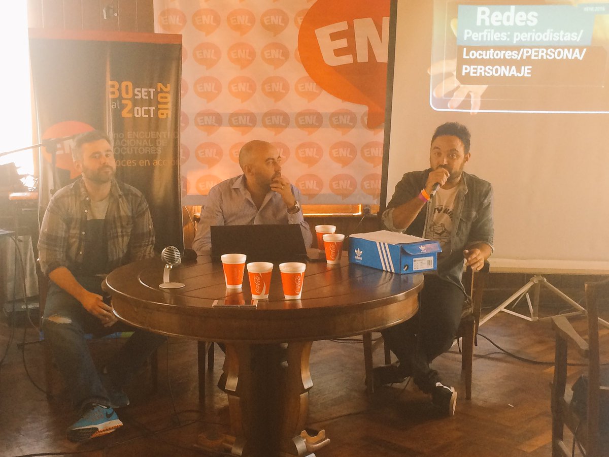 ENL_Locutores's tweet photo. "Locutores y Periodistas en las redes", @mmcardarelli @javirosemberg @flaviolorenzo #ENL2016 https://t.co/fd5YoC993t