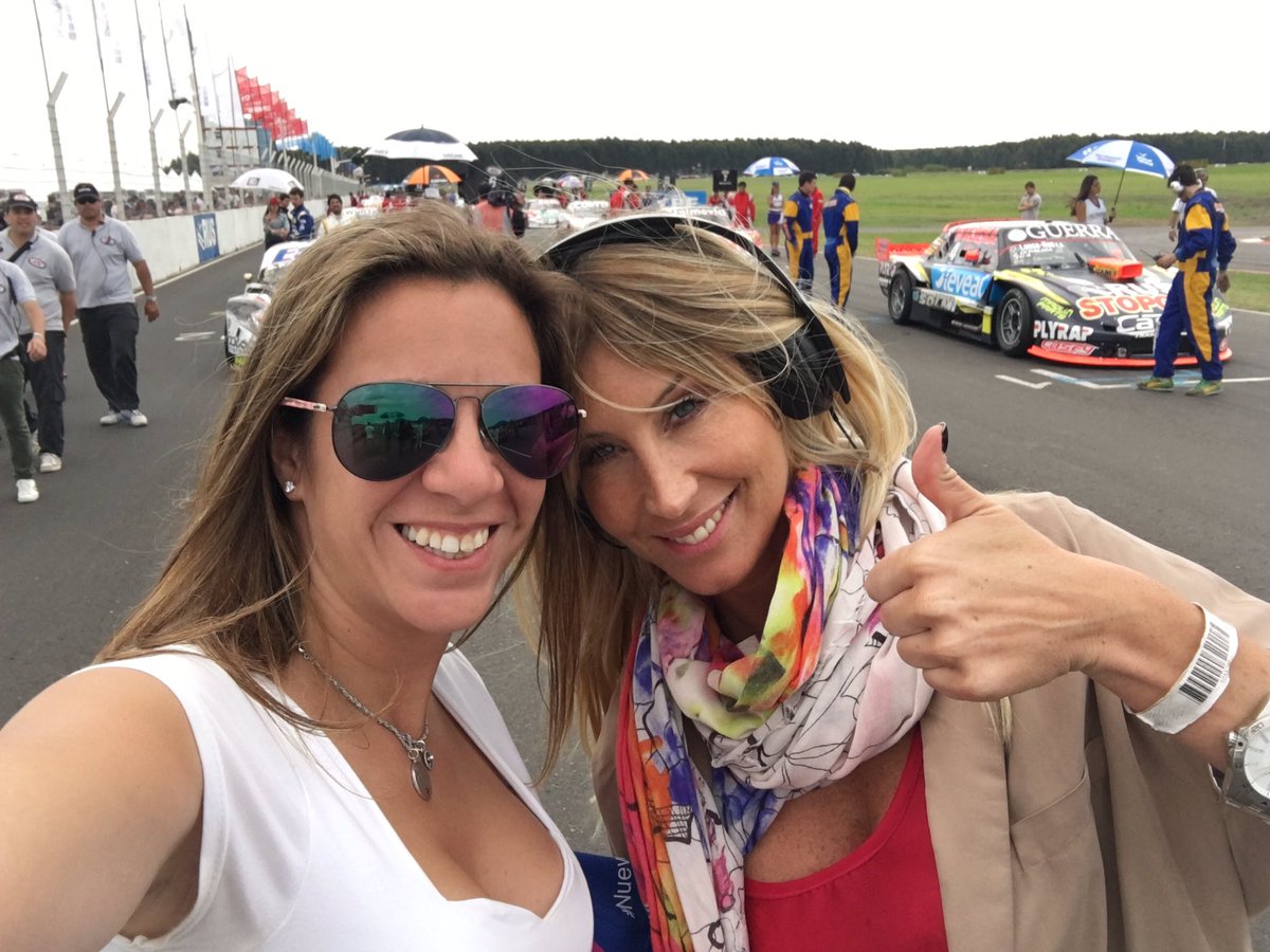 LuisinaMicozzi's tweet photo. Con la diosa de Sole en la grilla!!! #finaldetc #TCConcepcion @solarosoledad https://t.co/MUn51qzA01