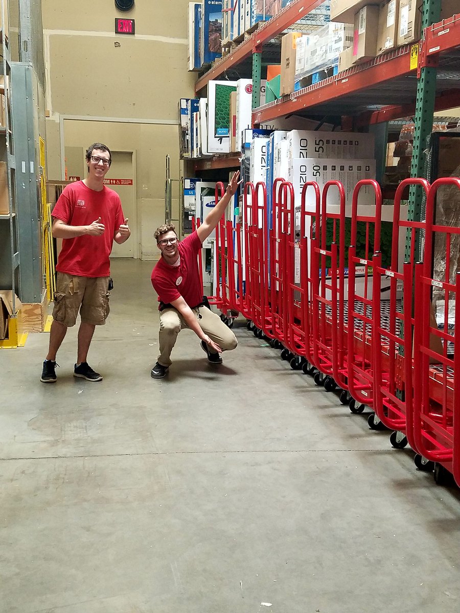 LMariePauly's tweet photo. U-boat-tober 🍓🍌🍊🍉 Bring it 👊
@CristinErdman @ShannonGehrmann https://t.co/YLD4i4xqXF