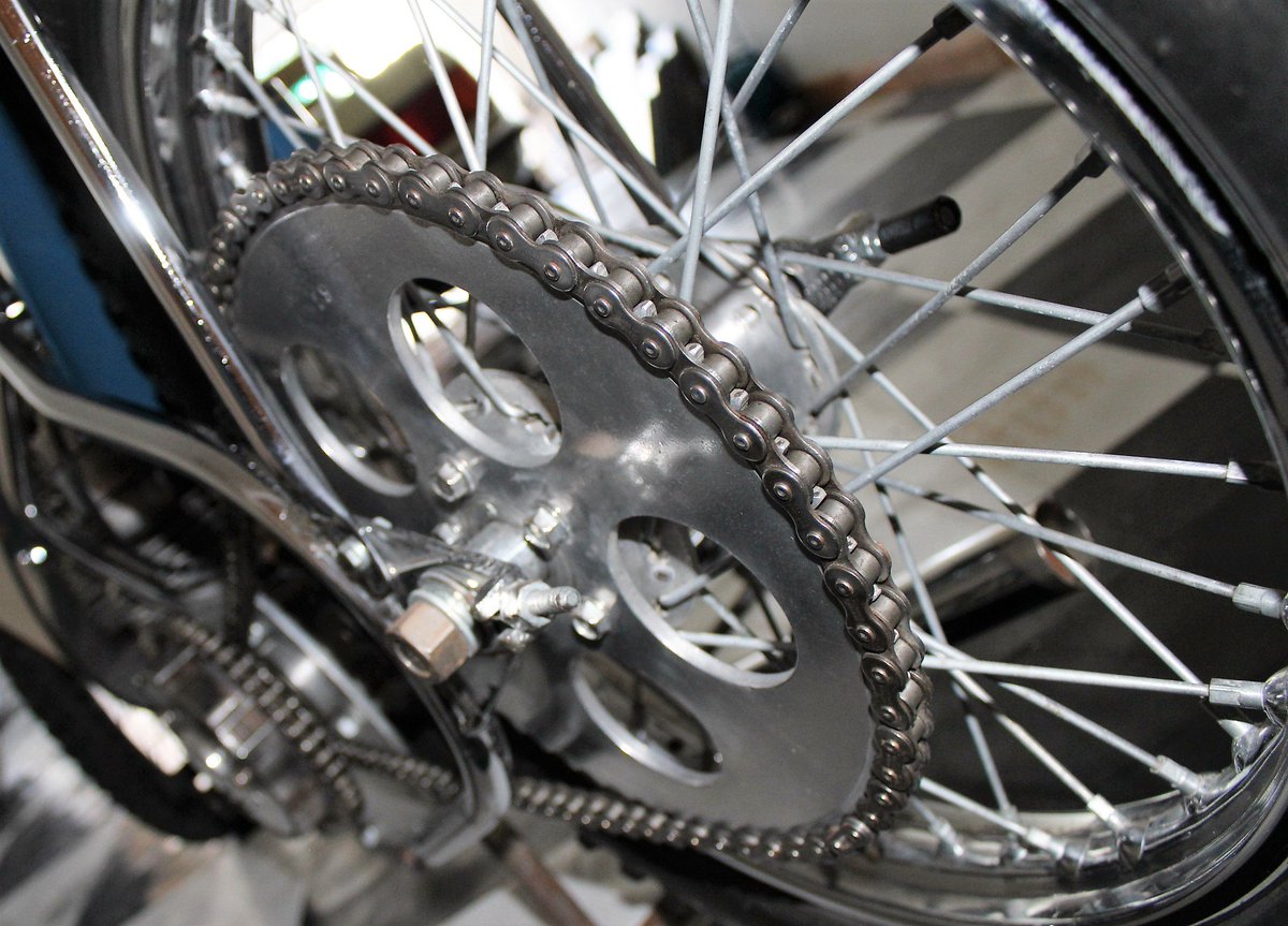 VINTTR0's tweet photo. #vinttro #youremoionisourpassion #speedway #retro #retrobike #classicbike #classicspeedway https://t.co/wSMDdfnzBs