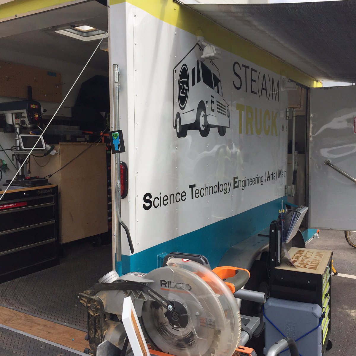 blockhead_atl's tweet photo. If you're at Maker Faire swing by the Steam truck and grab this drop. #fafatl #blocktoberatl https://t.co/or8Qvz2nEm