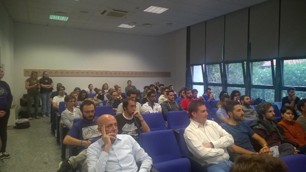 Pochissime ore di sonno e tante idee innovative. Gli hacker di #Supernova16 hanno dato il massimo in questi 2 giorni