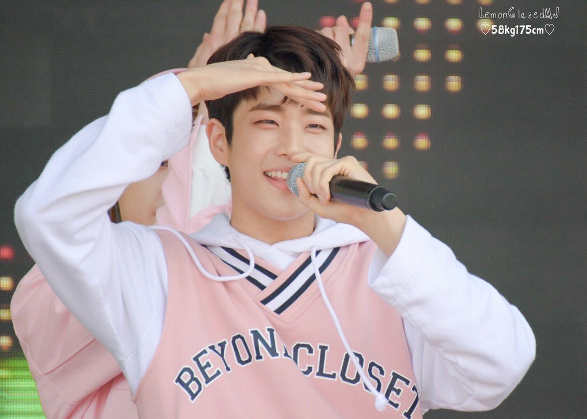 LemonGlazed_MJ's tweet photo. 잘자💤💤😴💤💤
#아스트로 #MJ #엠제이 #명준 #ASTRO @offclASTRO @fantagiomusic https://t.co/oqgundqcKs