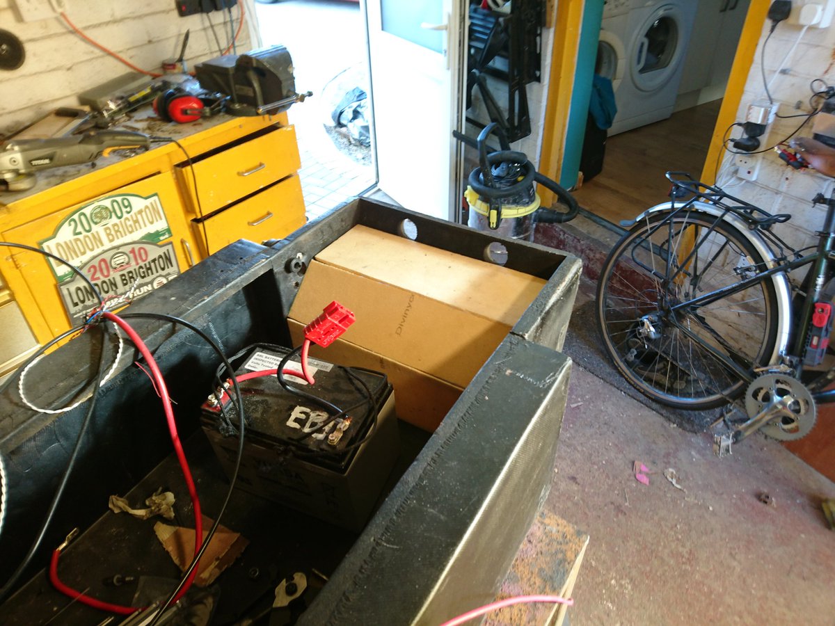 weChook's tweet photo. Headrest/seat back will be in by the time we're done today as well #3galoo #greenpowertrust #wechook https://t.co/2pwSNcf5N8