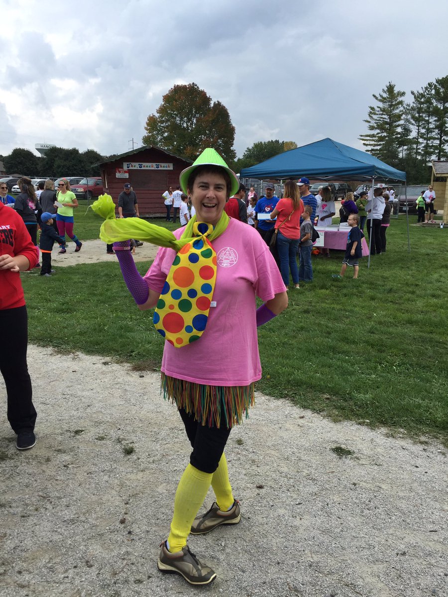 Laurafritzkeip's tweet photo. Our inspiring leader! #hfhanover #colordashhanover https://t.co/lCL7FZmuvA