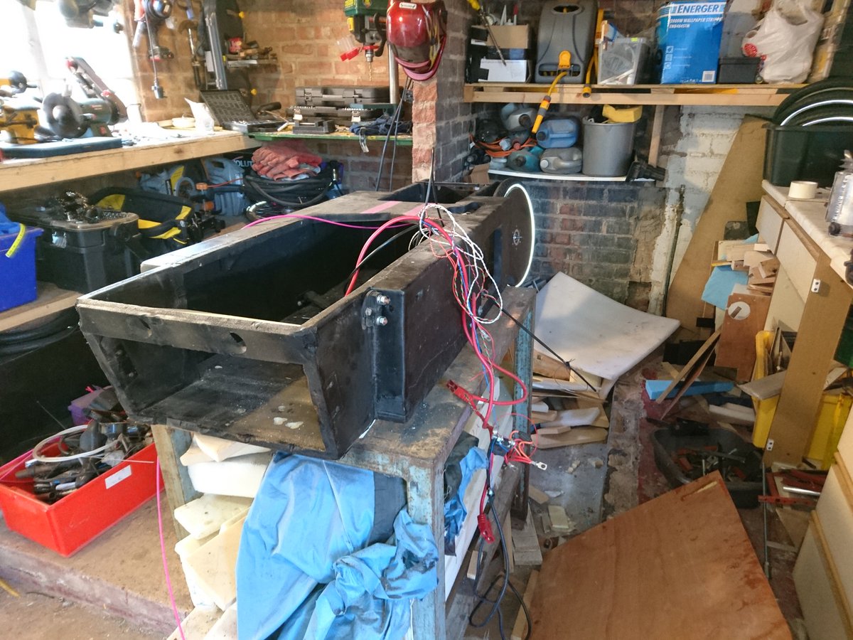 weChook's tweet photo. The guts do appear to have escaped however...  #3galoo #wechook #greenpowertrust https://t.co/vRBj8Z5UDI