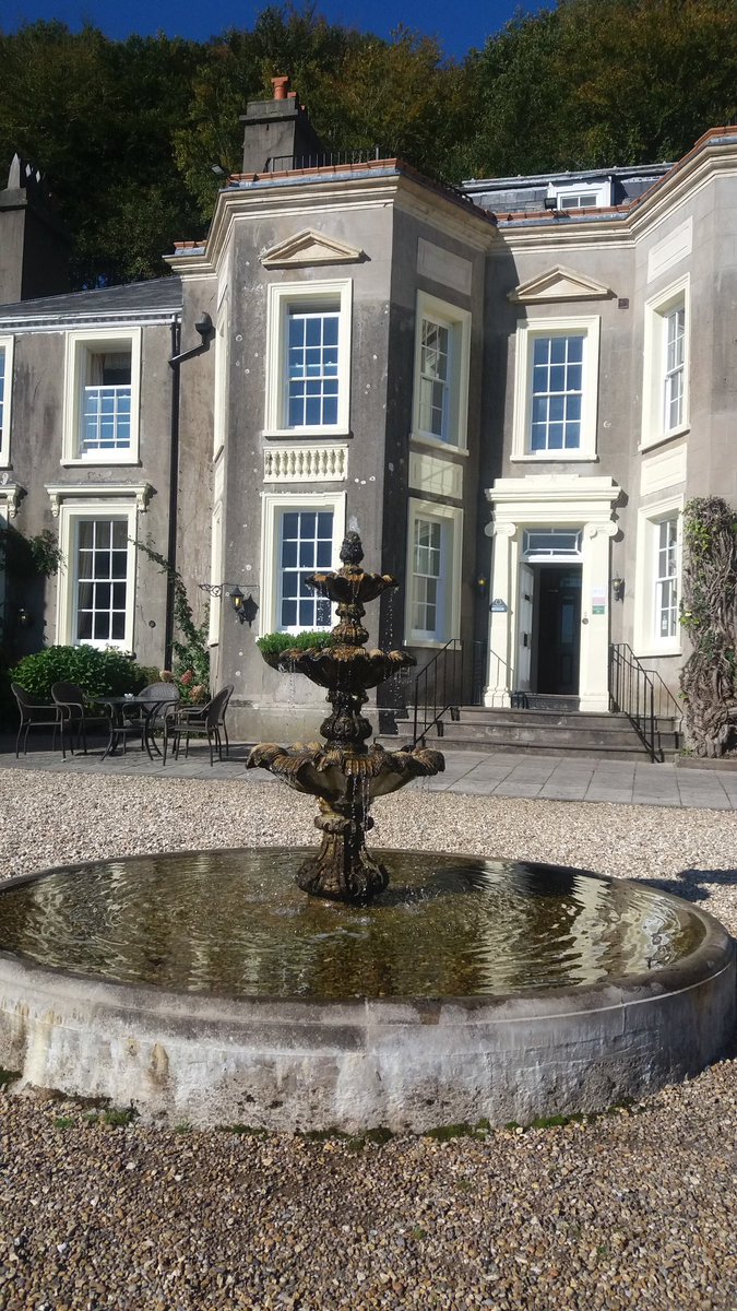 HazelTreeClinic's tweet photo. @ClareSheehy @NewHouseCardiff @CerynRoccoWed Lovely to see you all today #Weddings #Venues #Pamper #Relax #Celebrate https://t.co/314Bkp44o4