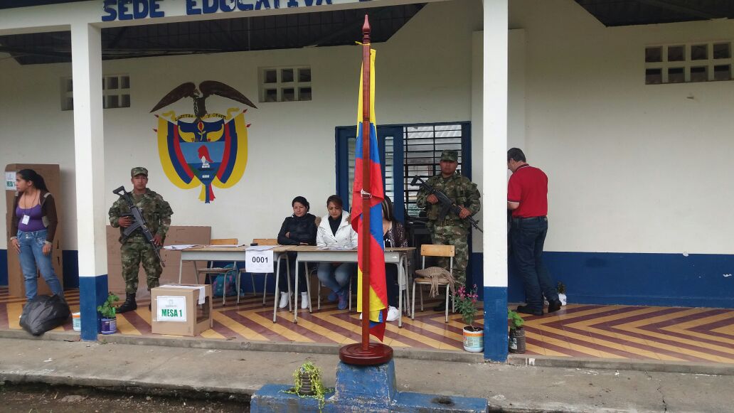 Ejercito_Div5's tweet photo. Nuestros soldados del Bat Cisneros comprometidos con esta #JornadaElectoral @Quindio @COL_EJERCITO https://t.co/LeG6kWuG3d