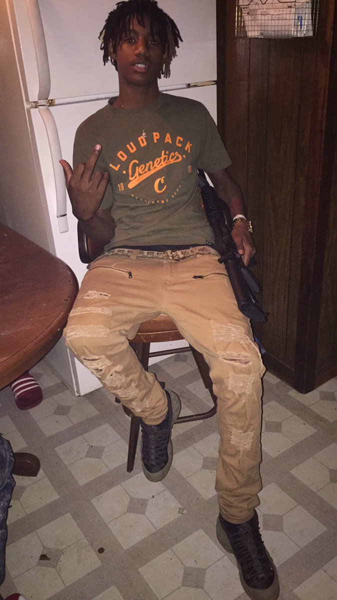 DubuggStaleto's tweet photo. All I got is Me, Myself &amp; I got myself again💥 #YKWIHF✨ #RIPCOBE👼🏽 https://t.co/h7gKYKeoHM