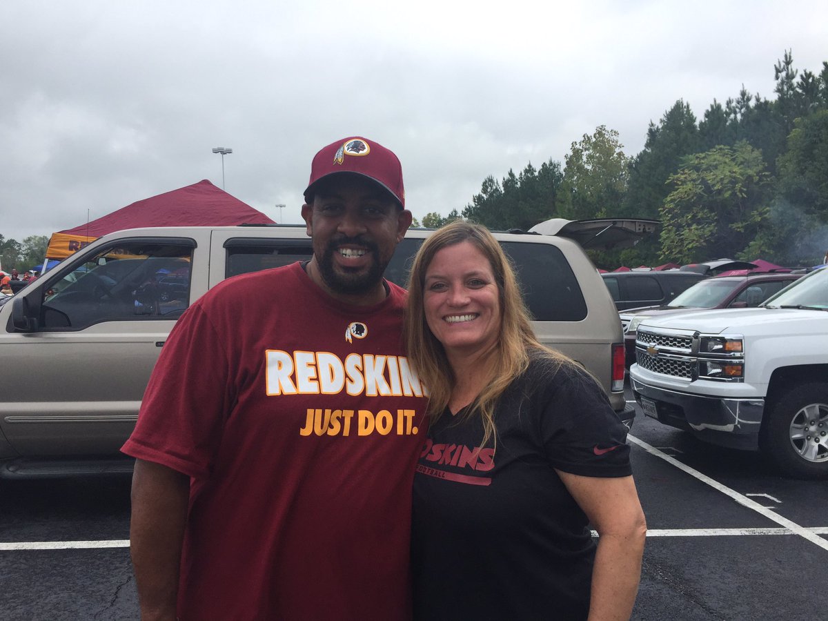 HawkDiesel1906's tweet image. #RedskinsTweetTeam @Redskins #HTTR #CLEvsWAS @whosuzieq @Girlskinsfan @Crystal_Mc_R @HighHeelChef @nigel_griggs @juniperbug12