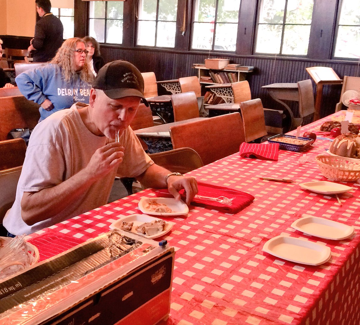 Kurt Begalka has been selected as the apple-cake-with-walnut-garnish overall winner!!🏆