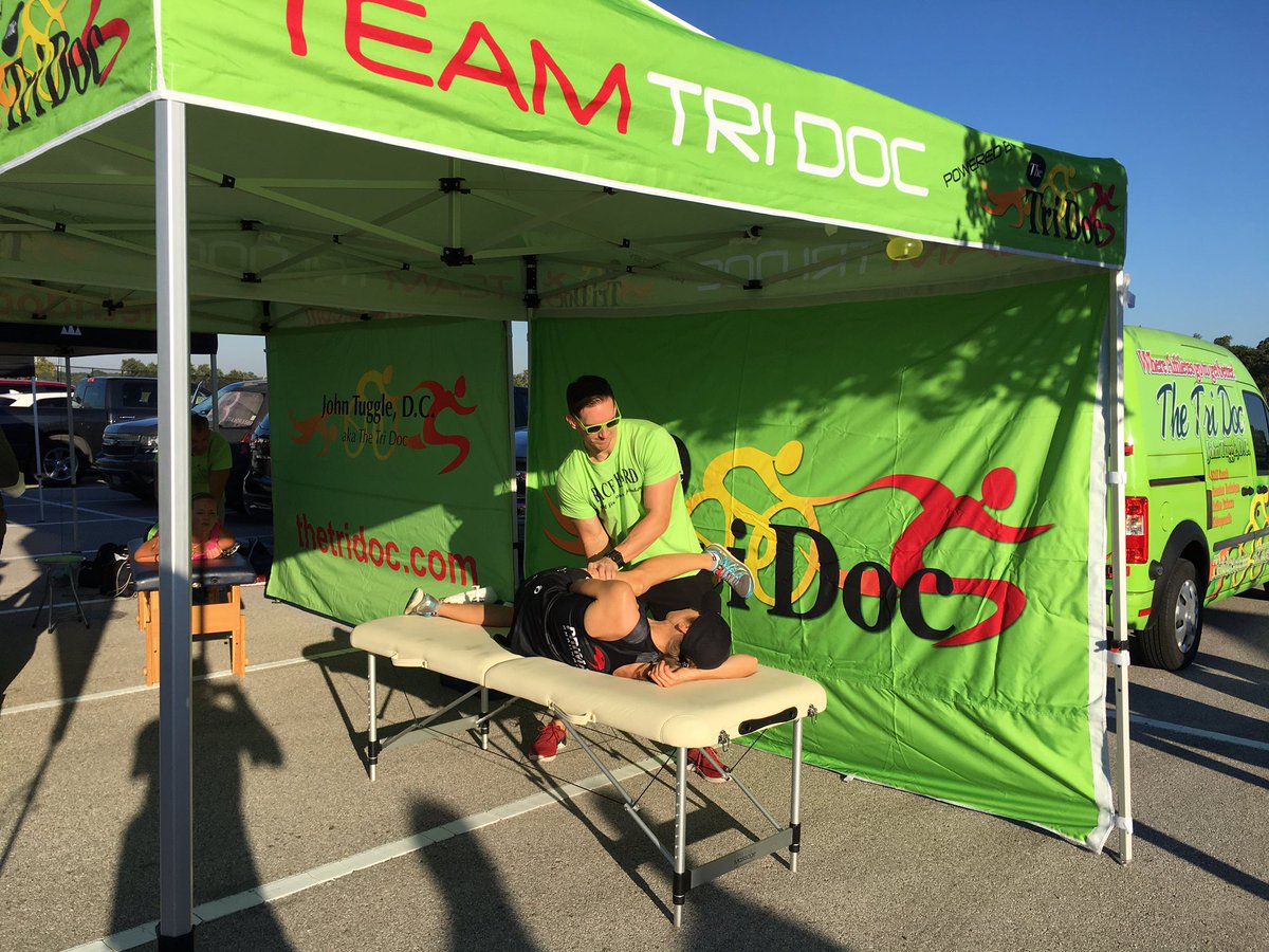 VThreadgould's tweet photo. Thanks to @TheTriDoc for helping my hamstrings after this morning's @RunFreeTexas #80s8k. Fun times, and I managed to win my age group! https://t.co/77DNBaRwEI