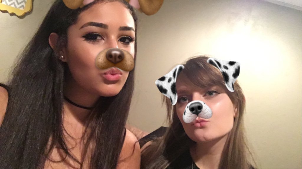 ryanelizabethx's tweet photo. Great last hoco 💕 https://t.co/BR1YT8alsP