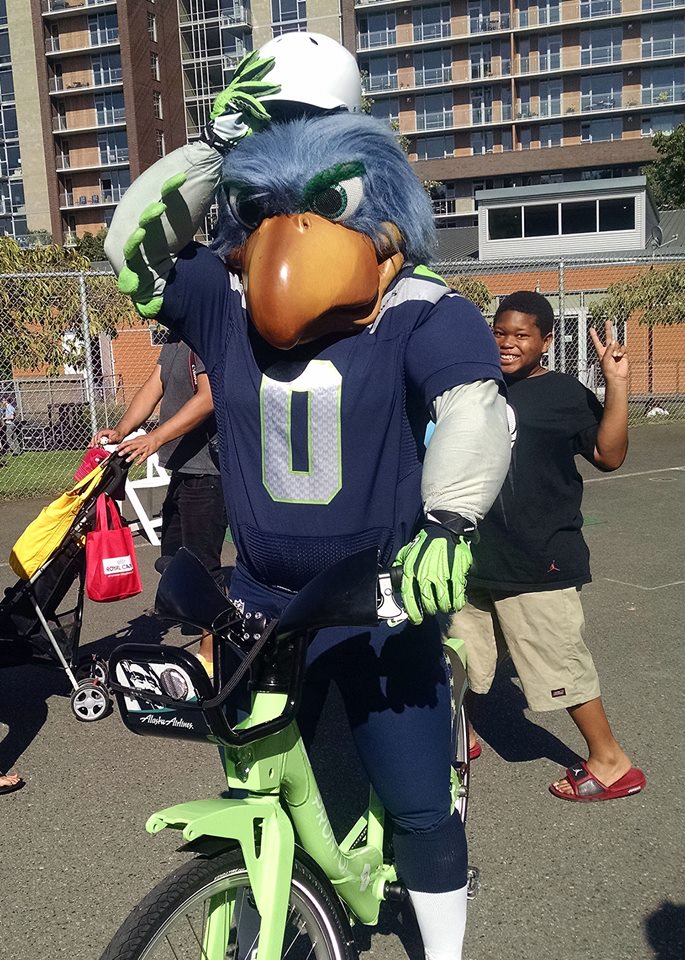 CyclePronto's tweet photo. Let's go, #Seahawks! Don't forget to #GoPronto this afternoon to work off those game day snacks! https://t.co/etmzwbBcBg