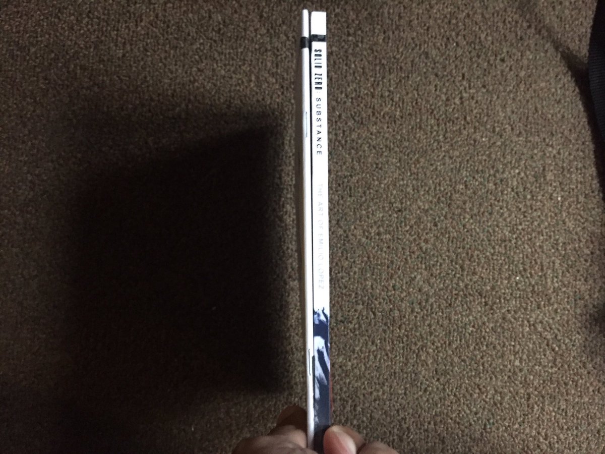 EMannLand's tweet photo. The original #SolidZero is rare I only had it for 3 cons. It was 32 pg. You can see how thick it is compared to the 104 pg Substance https://t.co/m9SNQZUpCb
