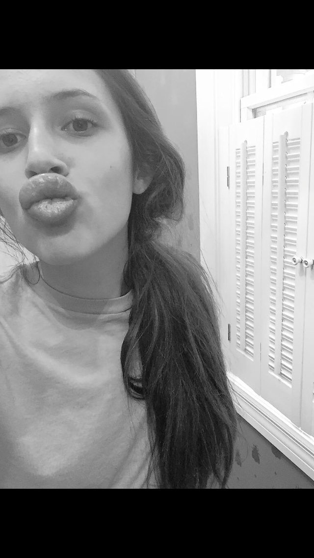 mia_smithh's tweet photo. Happy bday hoe ur a bitch to me but I love ya!!!! #fucklexi❤️❤️🎉 @AllyTobias3 https://t.co/Yvepgwz9xU