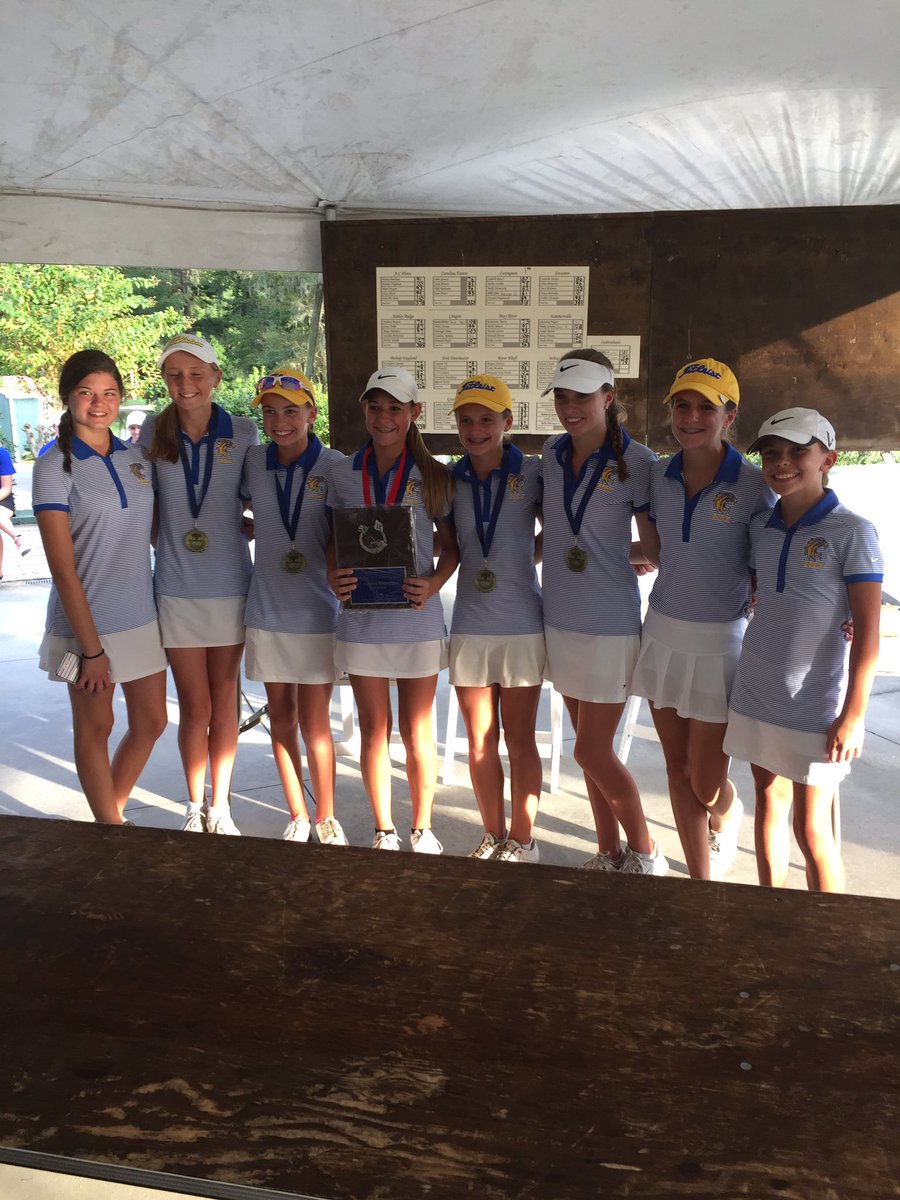 LHSwildcatgolf's tweet photo. @LHSwildcatgolf win Lady Patriot Inv by 3 over Greenville!  @__Kar_Mar_Var__ leads the way with a top 5 finish! https://t.co/1lZrGJbONd