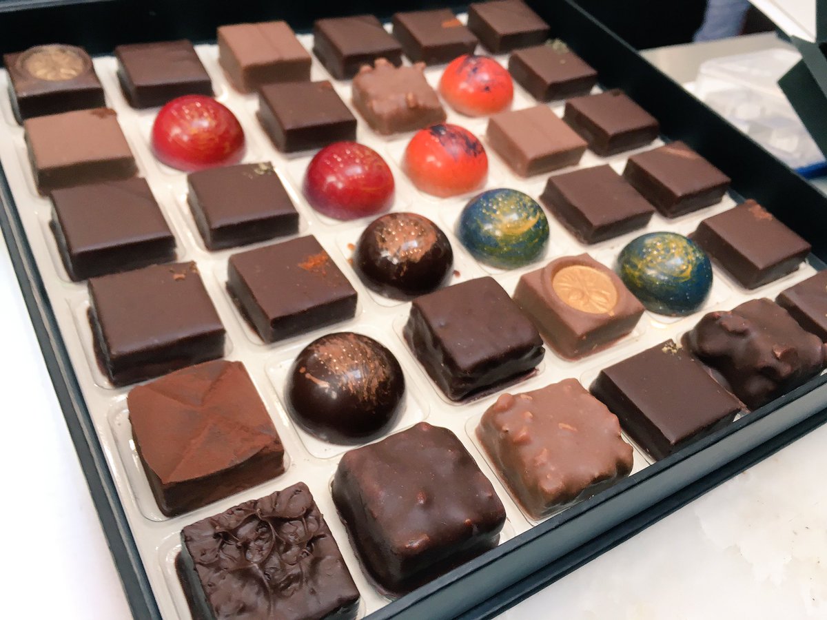 ChocolateSalon's tweet image. Chocolate highs at the Los Angeles Chocolate Salon #chocolate #chocolatesalon @BarCacao @HNINAGourmet @Ferawyns @zenbunni @BeauxChocolats