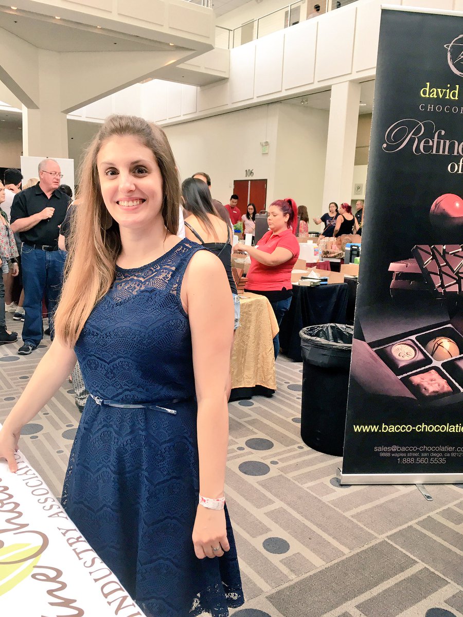 ChocolateSalon's tweet image. Chocolate highs at the Los Angeles Chocolate Salon #chocolate #chocolatesalon @BarCacao @HNINAGourmet @Ferawyns @zenbunni @BeauxChocolats