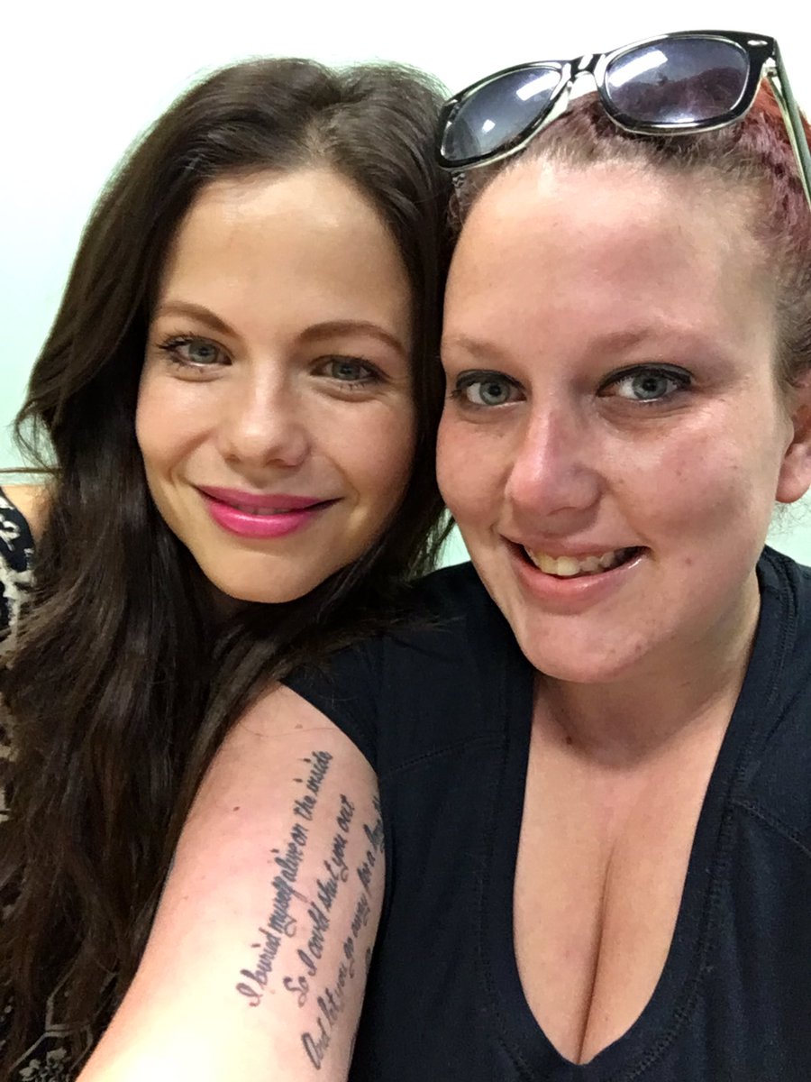amberaudsaravia's tweet photo. @TamminSursok thank you so much for making my day!! #PrettyLittleLiars #jenna #inspired #dreamcometrue https://t.co/hDztTiww9j