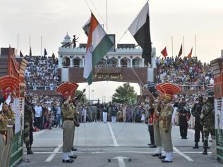 Anti-India slogans, stones from Pakistani side at Attari border