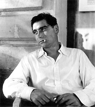 avesdeprensa's tweet photo. Robert Capa https://t.co/ub881FY6jl