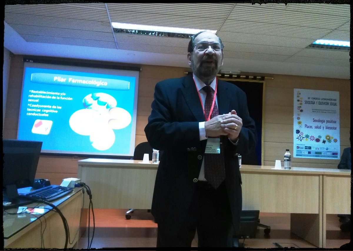 idhalyguzman's tweet photo. 30S #CongresoLatinoamericano #Sexología #EducaciónSexual @CLASES2016M #Simposio3 #Adelantos #TratamientoSexologíaClínica #Placer Dr. Bianco https://t.co/r33joLHJKm