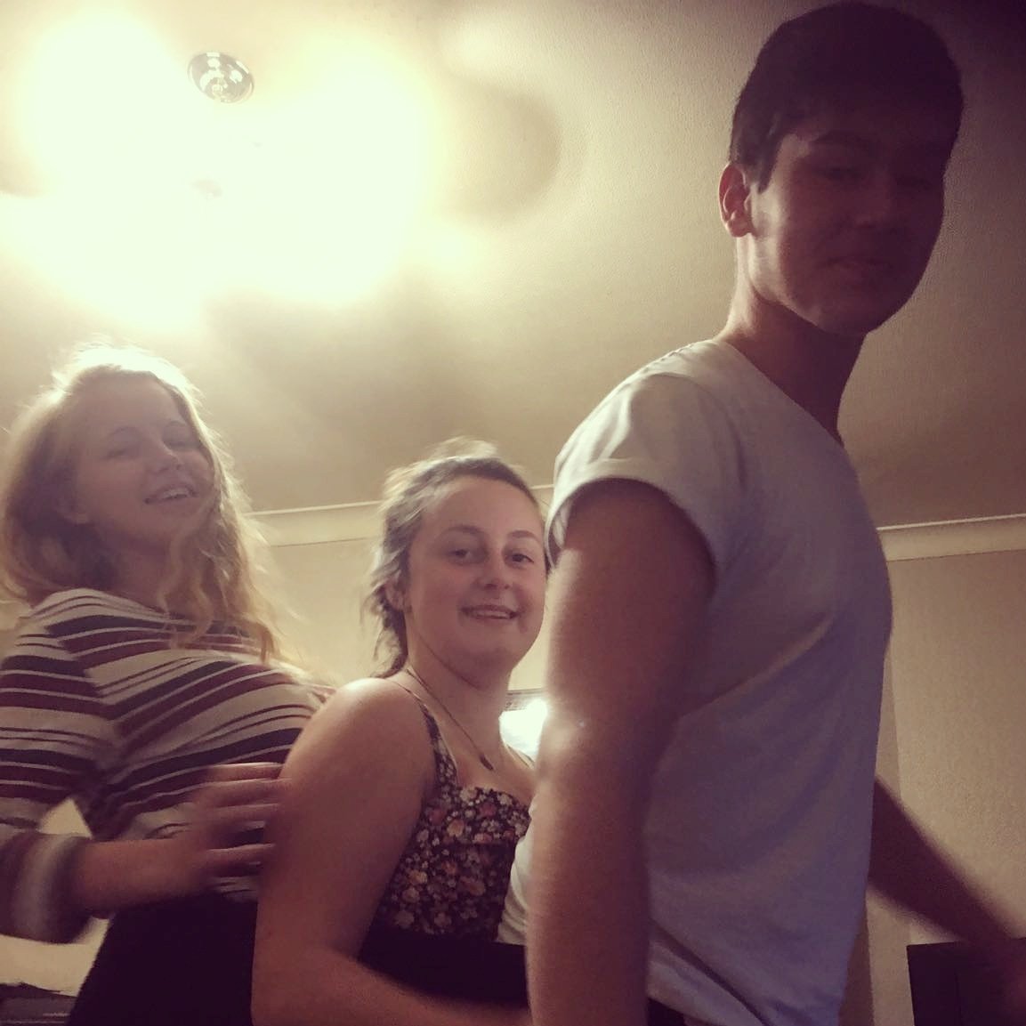 jadewoodss's tweet photo. My friends are almost as crazy as me. #Friends #Memories https://t.co/gdIgDCoBoC