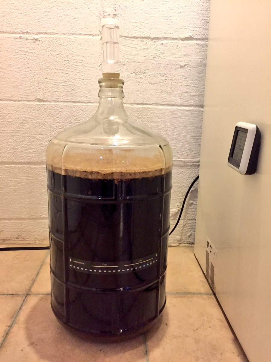 cthomebrew's tweet photo. There she be! CTB #HopStout 2016! #homebrewing #homebrew #craftbeer #allgrain #beer #brewprocess #homebrewer https://t.co/aaRZc33Jmc