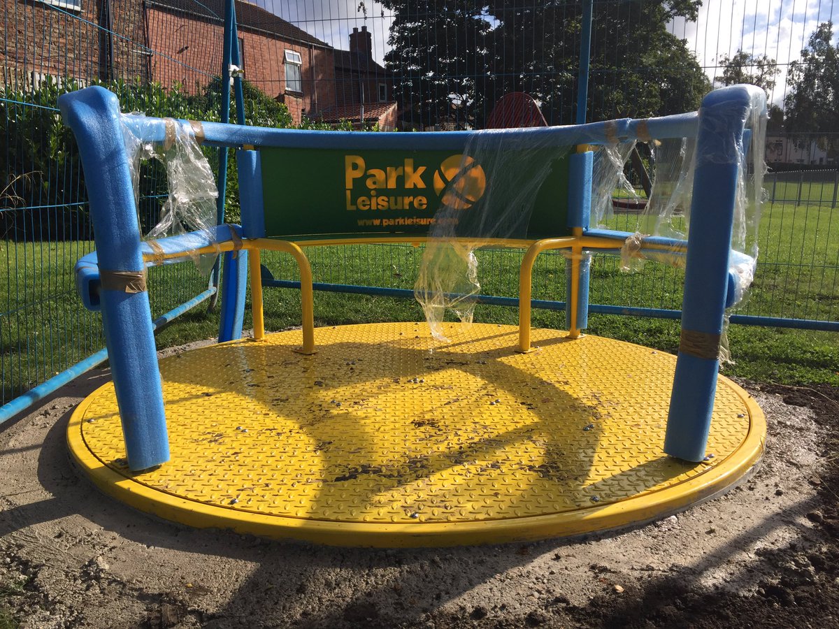 howdenashes's tweet photo. Have you seen the new inclusive roundabout we have got using @Tesco_North #BagsofHelp funds? It should be open to use soon! #Howden #parksuk https://t.co/9UNSvw4YYW