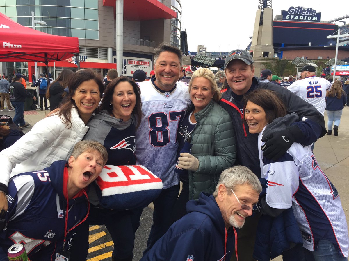 thejuddz's tweet photo. #patsgame https://t.co/MB9hnsycRn