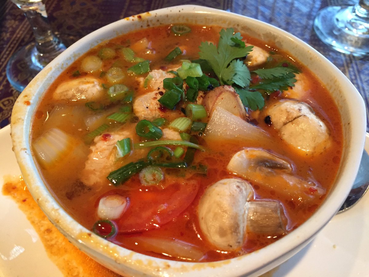 kcfoodadventure's tweet photo. Mali Thai in Lees Summit. Great food, but bad service and presentation https://t.co/lDpPoge10w