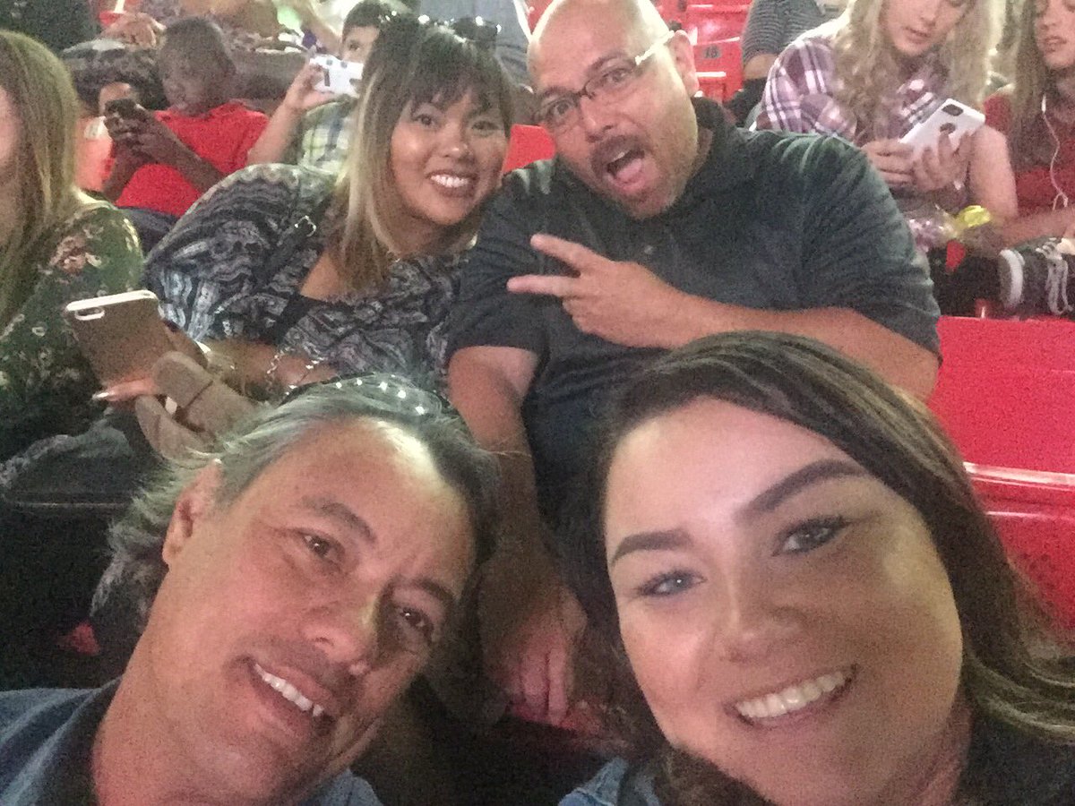 makeupbysher's tweet image. Celebrating my first born Nephew Ross Epperson! We love you babe and are very proud of you! #ProudFamily #AUGrad16