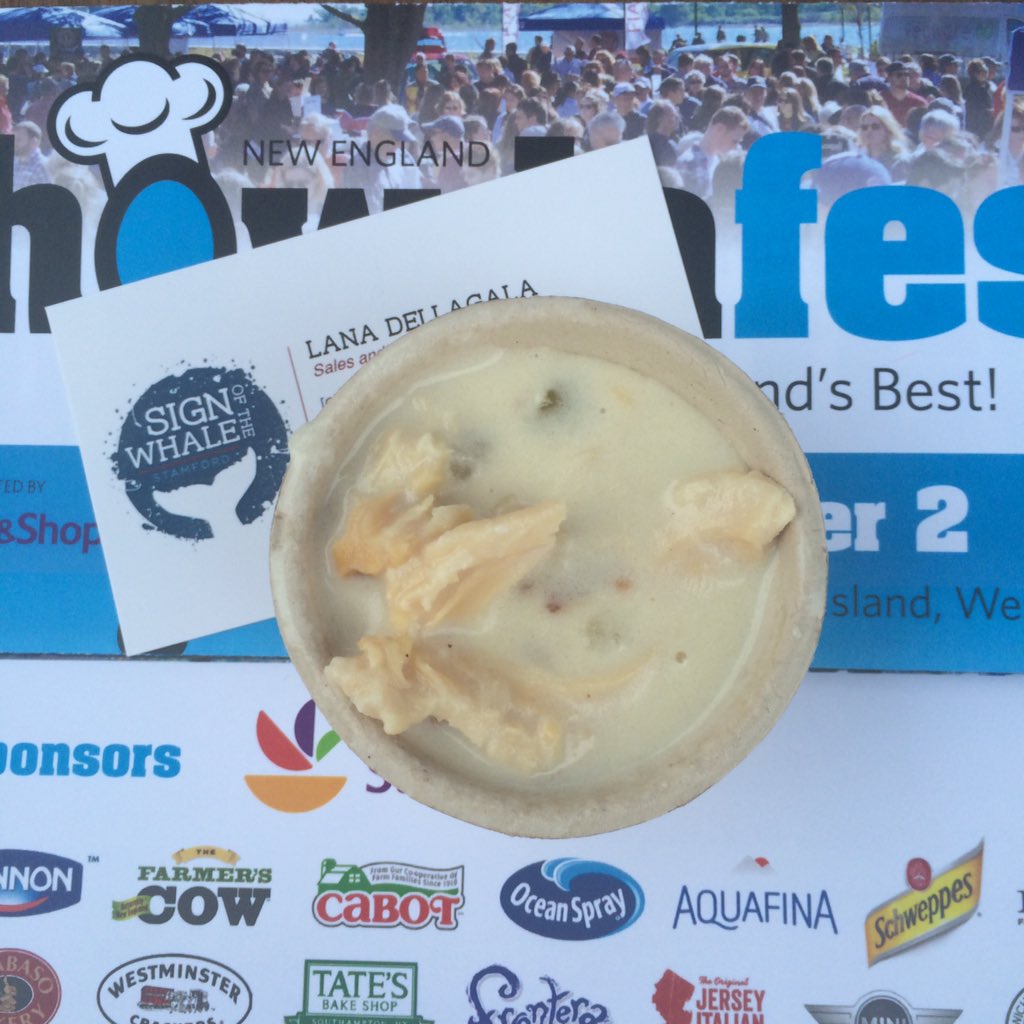 HomePlaceBlog's tweet photo. Yum for the traditional #NEClamChowder from @TheWhaleCT at @chowdafest #ChowdaFest2016 #ChowdaFestCT https://t.co/fLqrwJvf2U