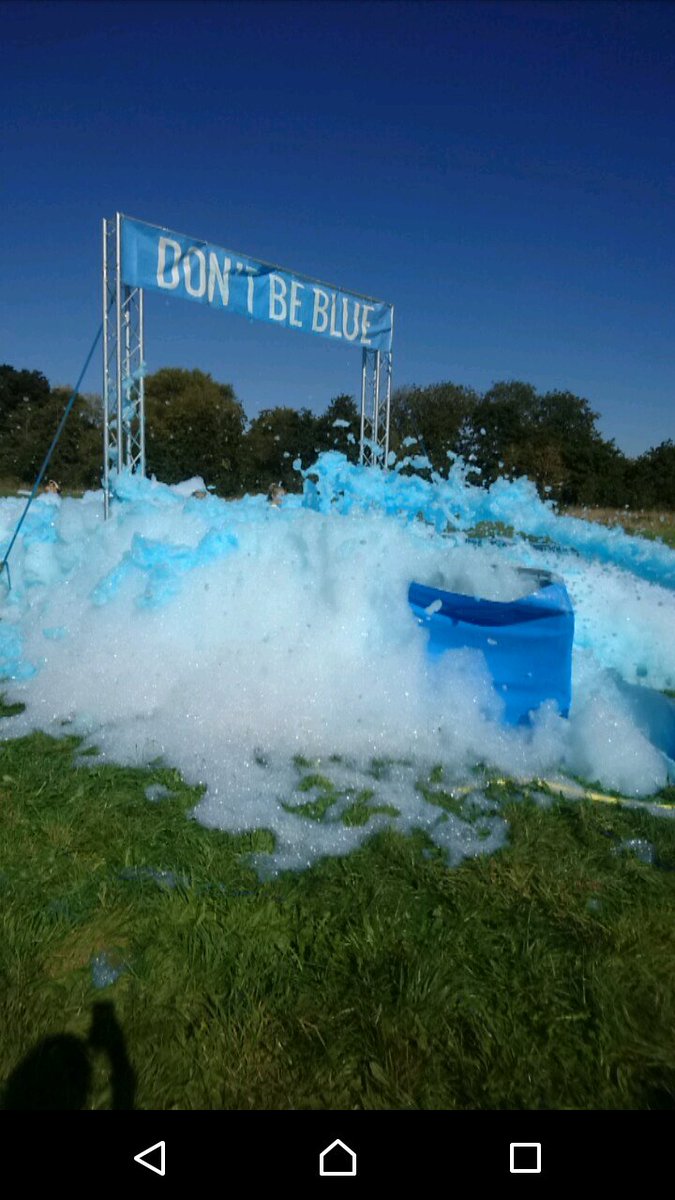 Natashaa_30's tweet photo. #bubblerun2016 #5k #funrun #bubblerush @st_marg https://t.co/V32Oyp5Jyp